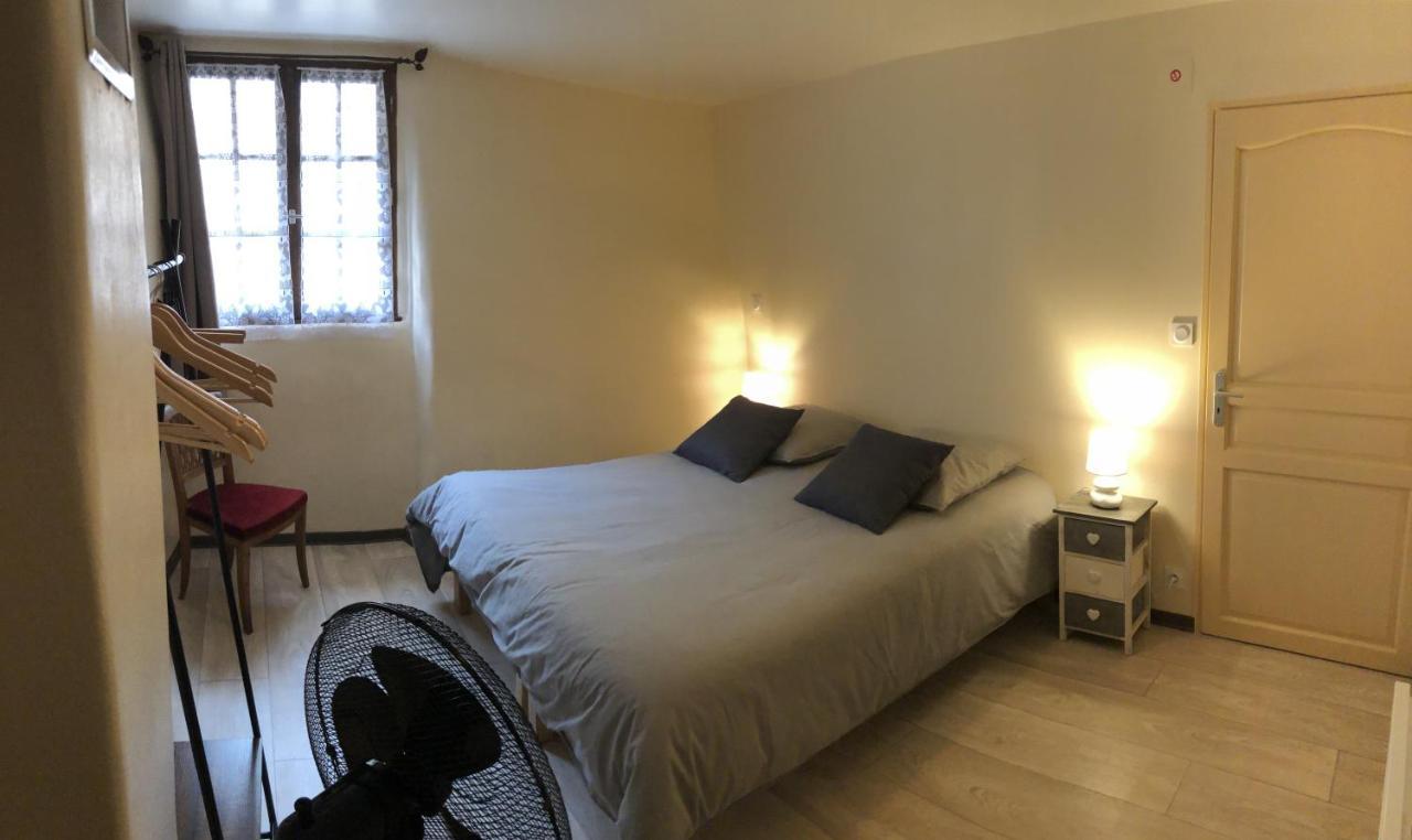 Les Maisons Du Conflent, Maisons Familiales En Pierre Au Coeur Des Remparts ヴィルフランシュ・ド・コンフラン エクステリア 写真