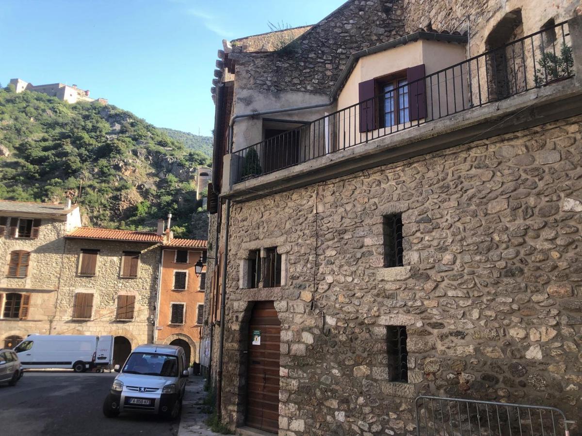 Les Maisons Du Conflent, Maisons Familiales En Pierre Au Coeur Des Remparts ヴィルフランシュ・ド・コンフラン エクステリア 写真
