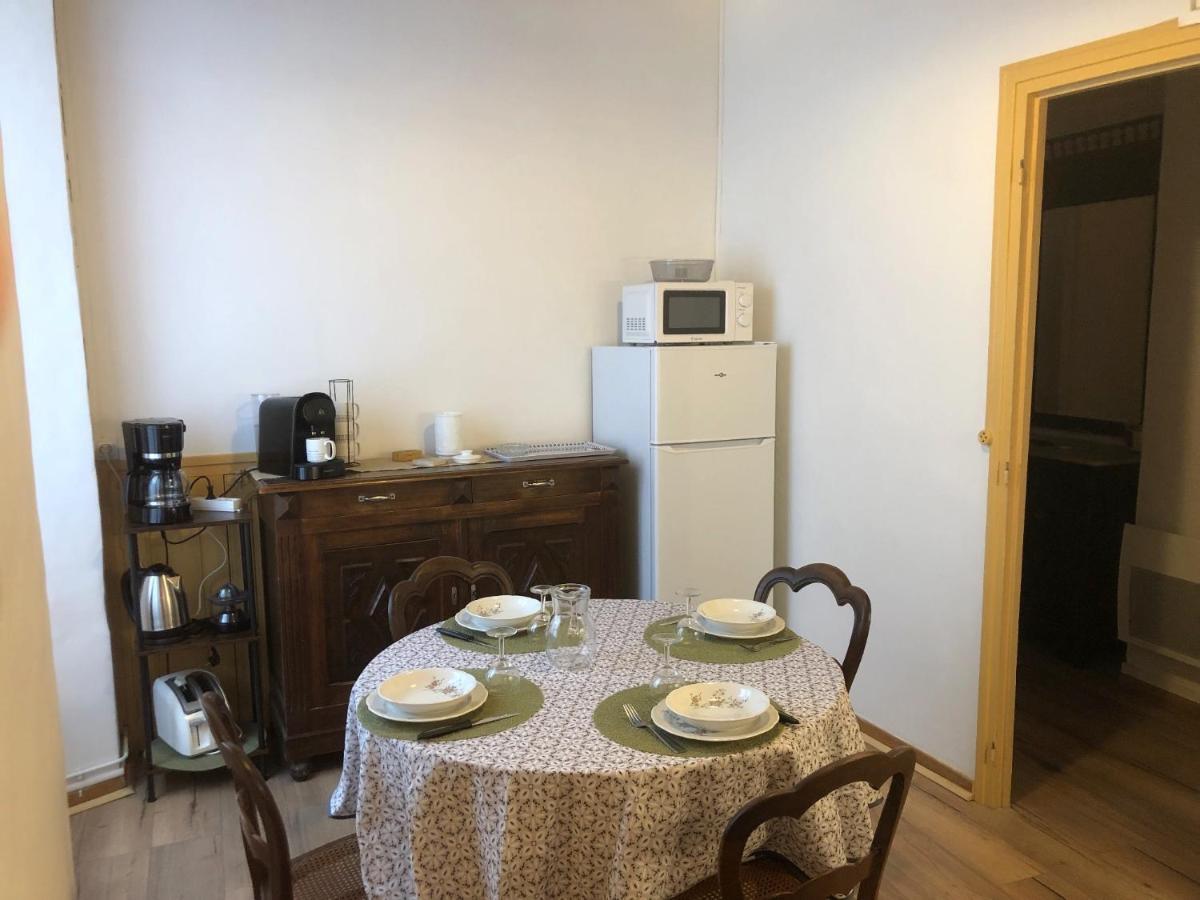 Les Maisons Du Conflent, Maisons Familiales En Pierre Au Coeur Des Remparts ヴィルフランシュ・ド・コンフラン エクステリア 写真